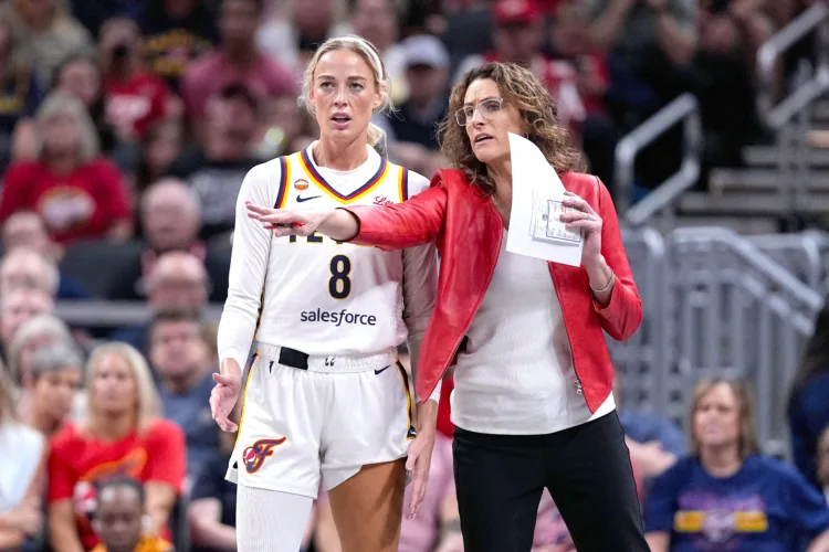 Fever don't like fans booing the coach